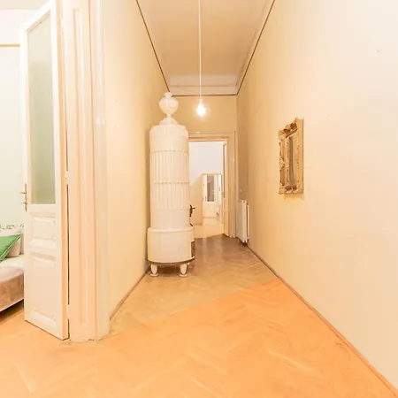 Cozy Apartment In The Heart Of Budapest, 5 Bedrooms Exterior foto