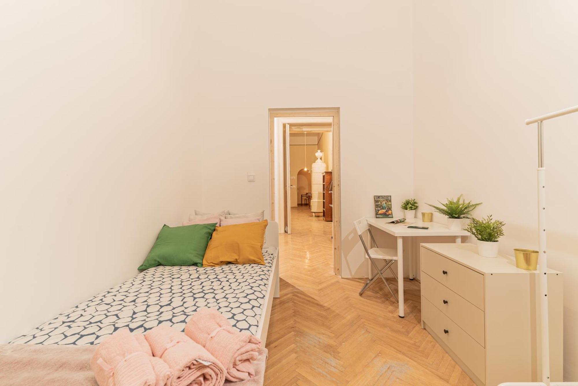Apartment Cozy In The Heart Of Budapest, 5 Bedrooms Budapest
