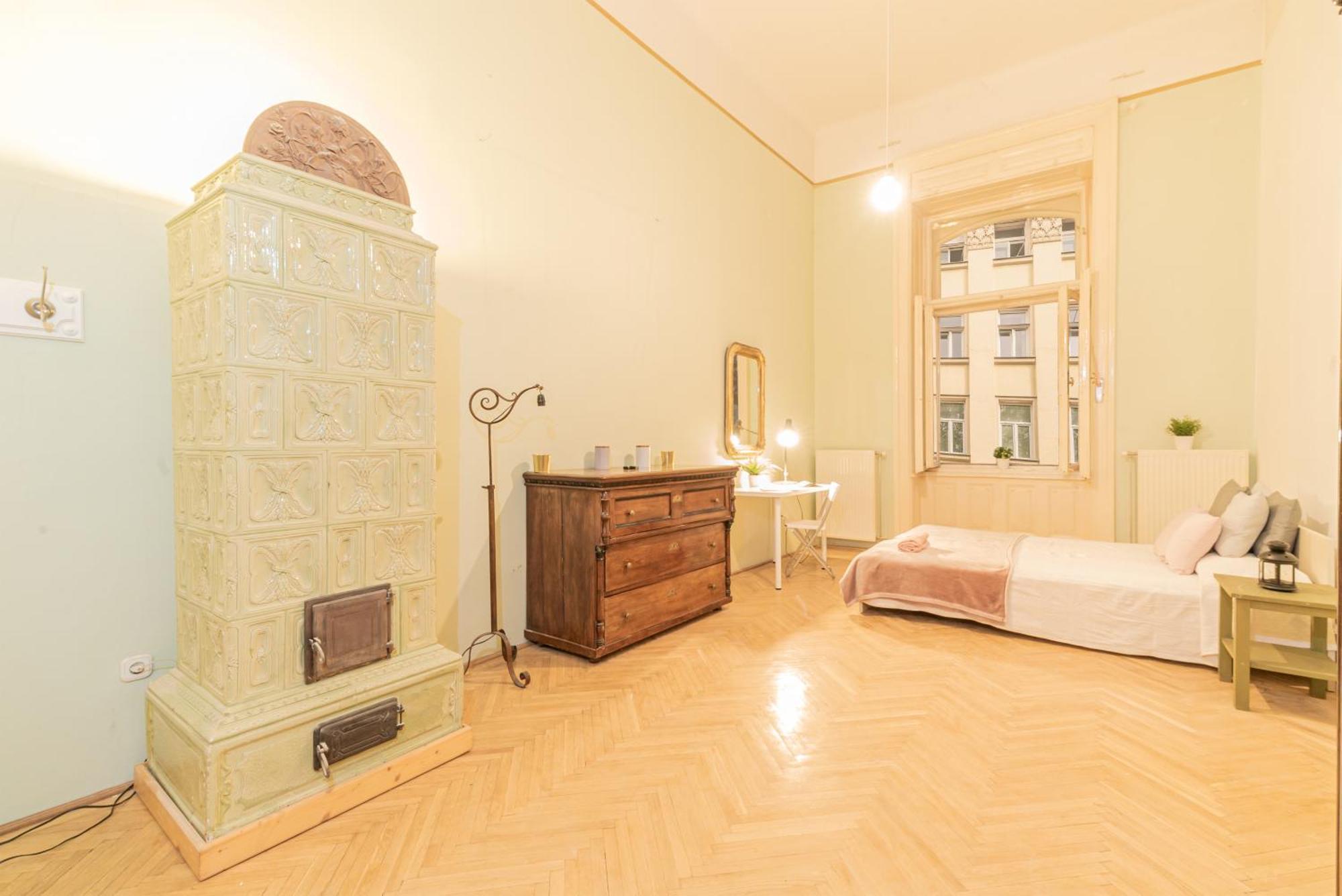 Apartment Cozy In The Heart Of Budapest, 5 Bedrooms